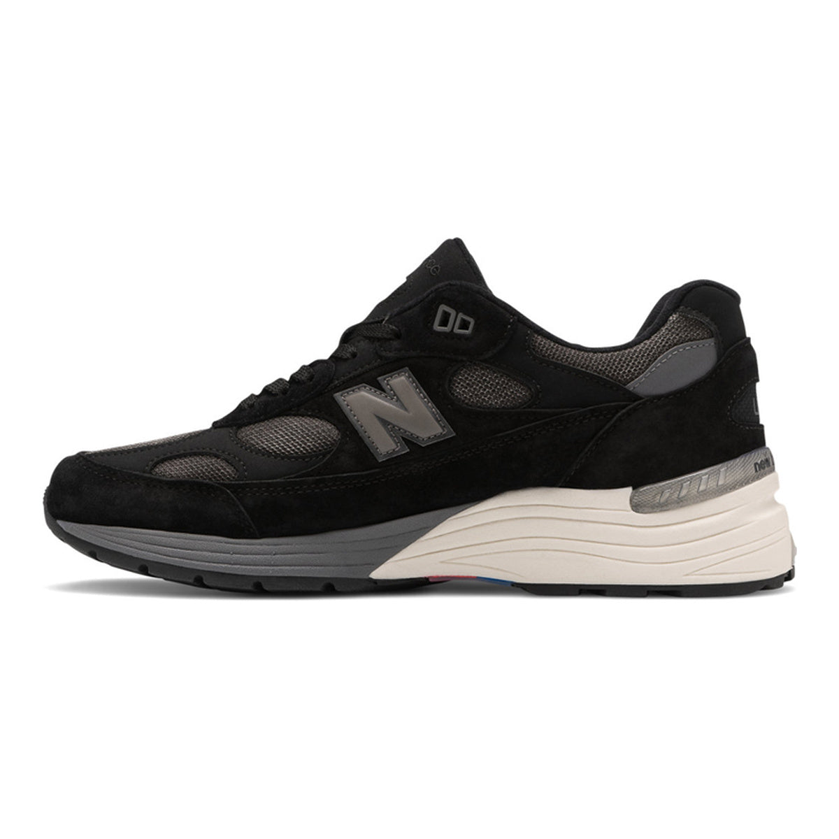 New Balance 992 Unisex Suede Lifestyle Sneakers – Black
