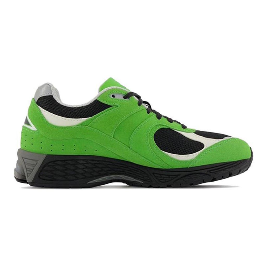 New Balance 2002R Unisex Mesh Retro Lifestyle Running Shoes – Green