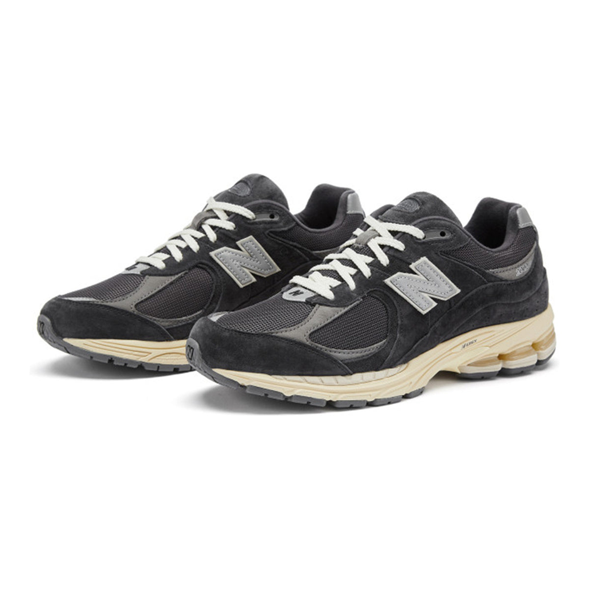New Balance 2002R Unisex Suede Arch-Support Lifestyle Sneakers – Charcoal Grey