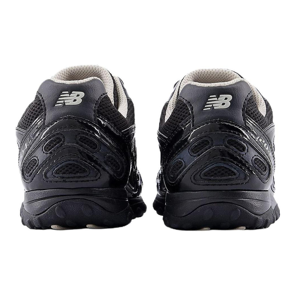 New Balance 204L Unisex Mesh Lifestyle Sneakers – Triple Black/Silver
