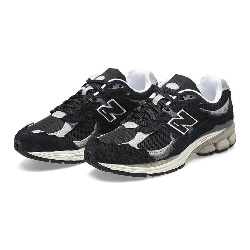 New Balance 2002R Unisex Low-Top Running Shoes – Black/Grey