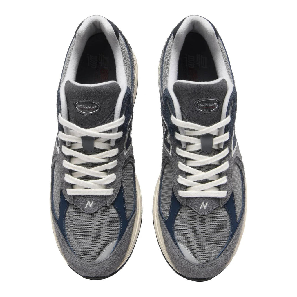 New Balance 2002R Unisex Leather Lifestyle Running Shoes – Grey/Beige