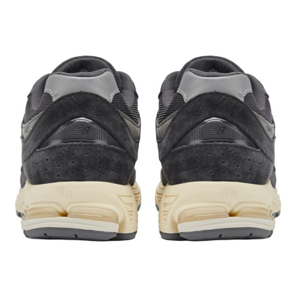 New Balance 2002R Unisex Suede Arch-Support Lifestyle Sneakers – Charcoal Grey